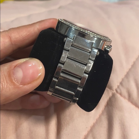 Michael Kors watch - Picture 2 of 2